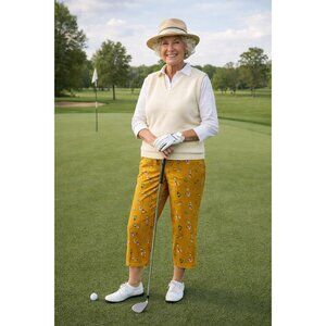 Izod size 6  Golf Pedal Pusher Capri Pants Golf Motif on Mustard NWT